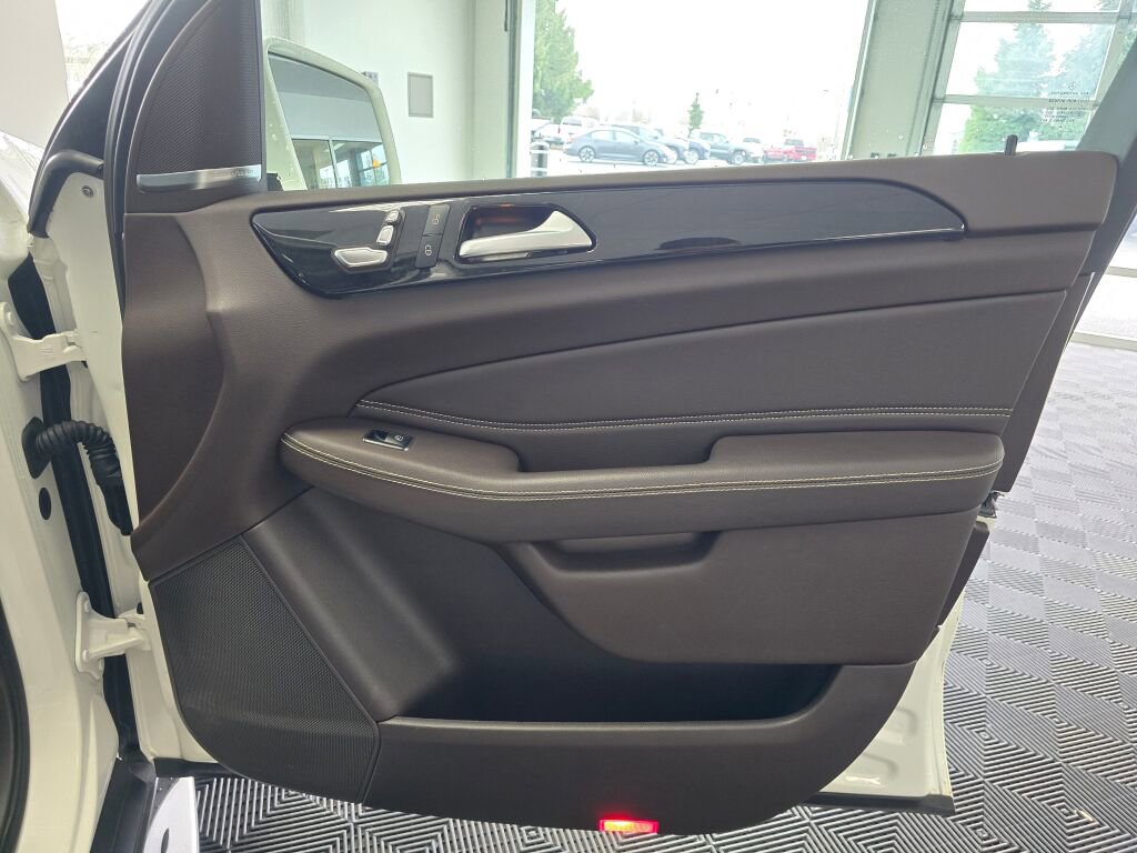 Used 2018 Mercedes-Benz GLE 350 4MATIC image 47