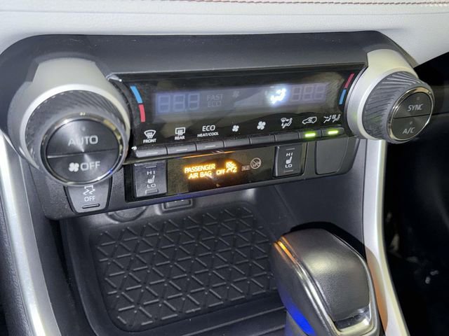 Used 2019 Toyota RAV4 XLE Premium w/ Cold Weather Package image 25