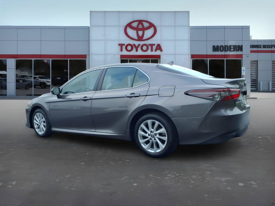 Used 2023 Toyota Camry LE FWD image 3