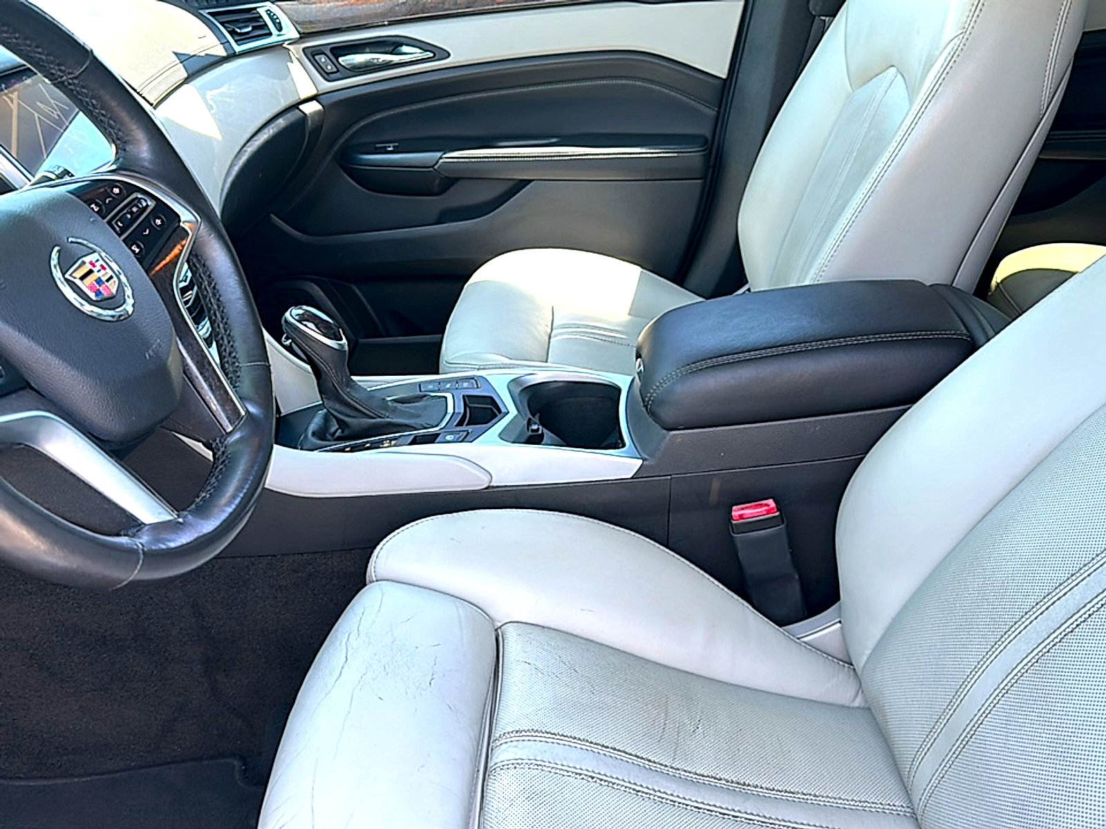 Used 2014 Cadillac SRX Premium FWD image 13
