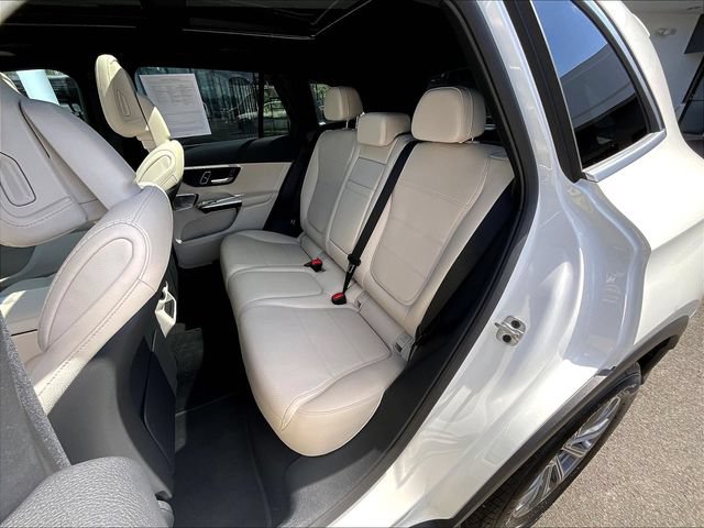 Used 2026 Mercedes-Benz GLC 300 4MATIC image 24