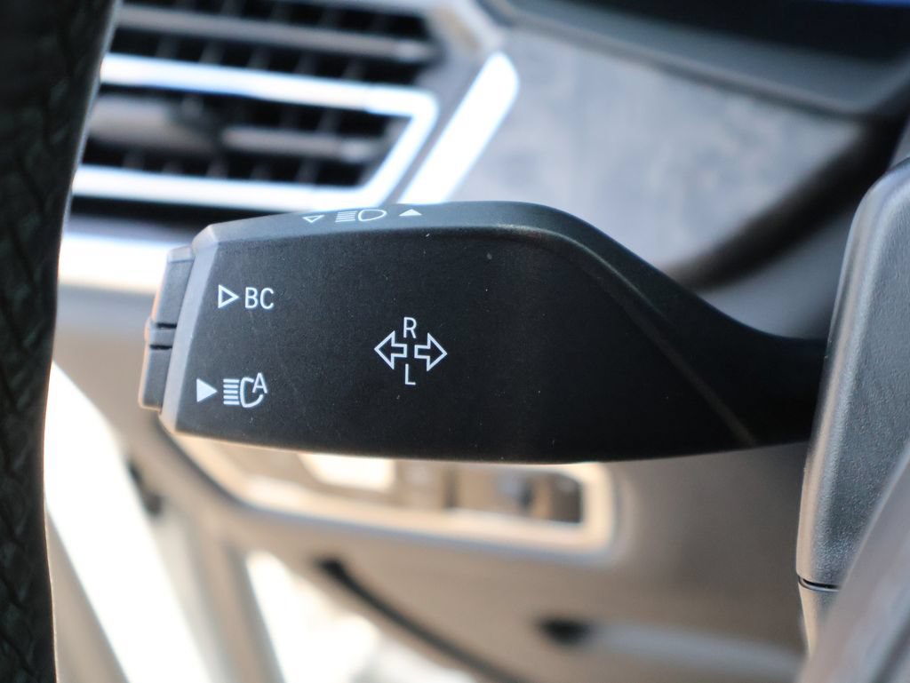 Used 2023 BMW X5 xDrive40i w/ M Sport Package AWD/4WD image 30