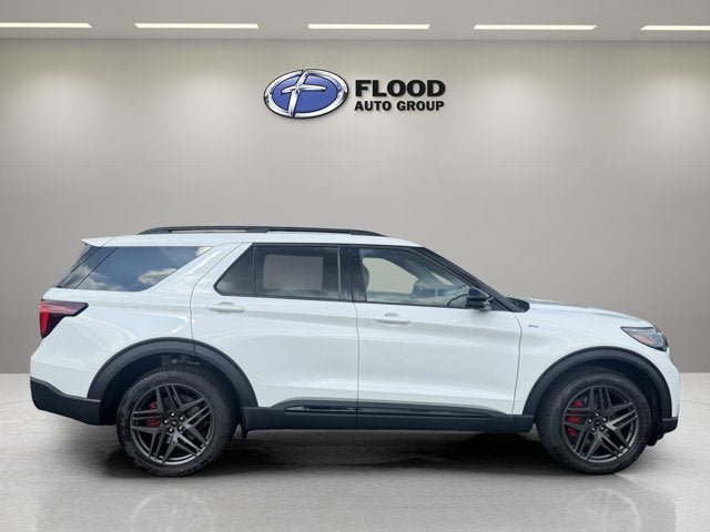 New 2026 Ford Explorer ST-Line w/ ST-Line Street Pack AWD/4WD image 4