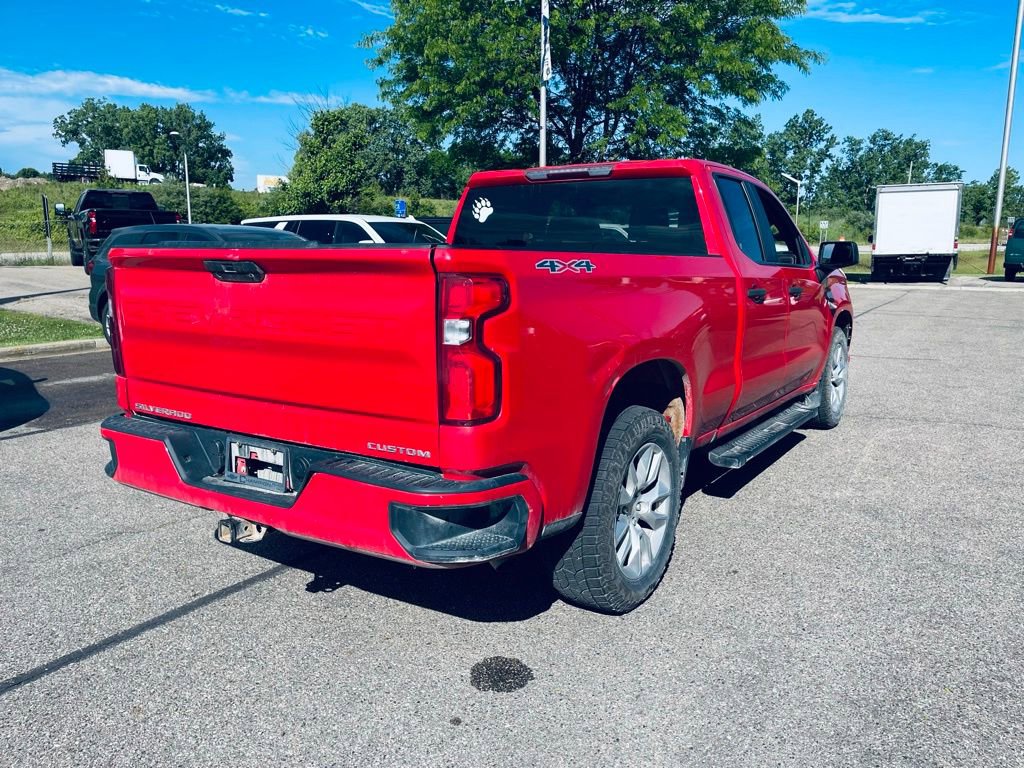 Used 2020 Chevrolet Silverado 1500 Custom w/ Custom Value Package AWD/4WD image 6