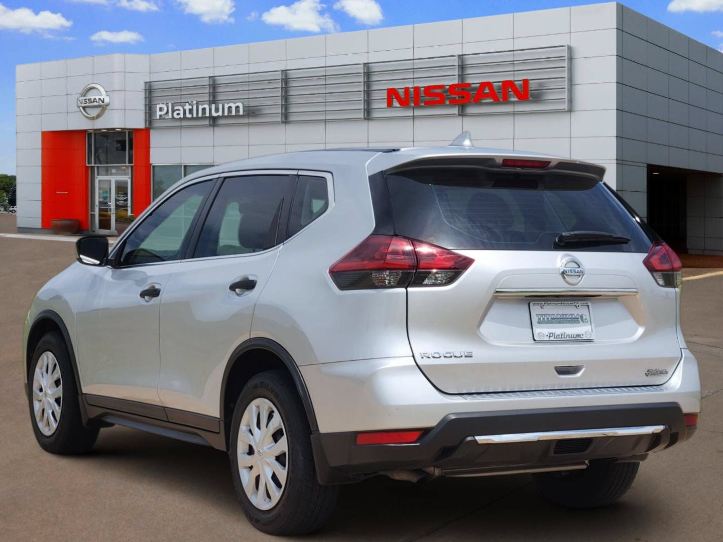 Used 2019 Nissan Rogue S FWD image 5