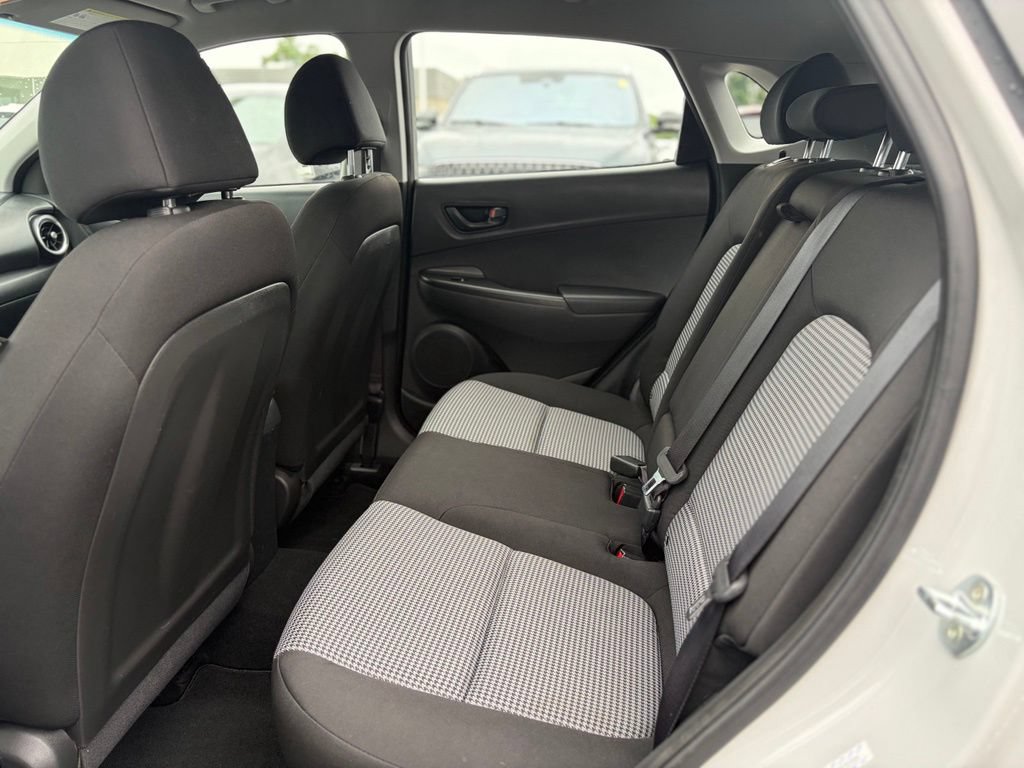 Used 2022 Hyundai Kona SE AWD/4WD image 11