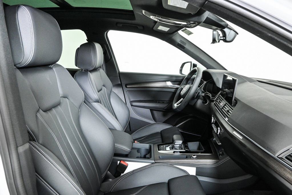 New 2025 Audi Q5 2.0T Premium Plus AWD/4WD image 23