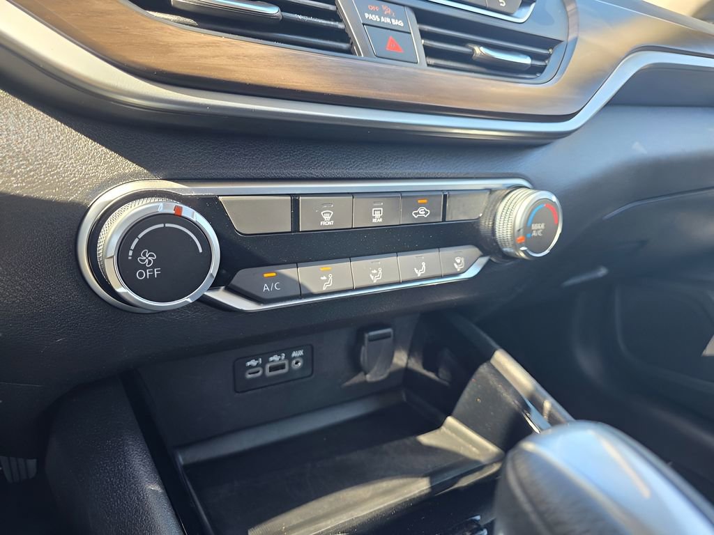 Used 2024 Nissan Altima 2.5 SV image 23