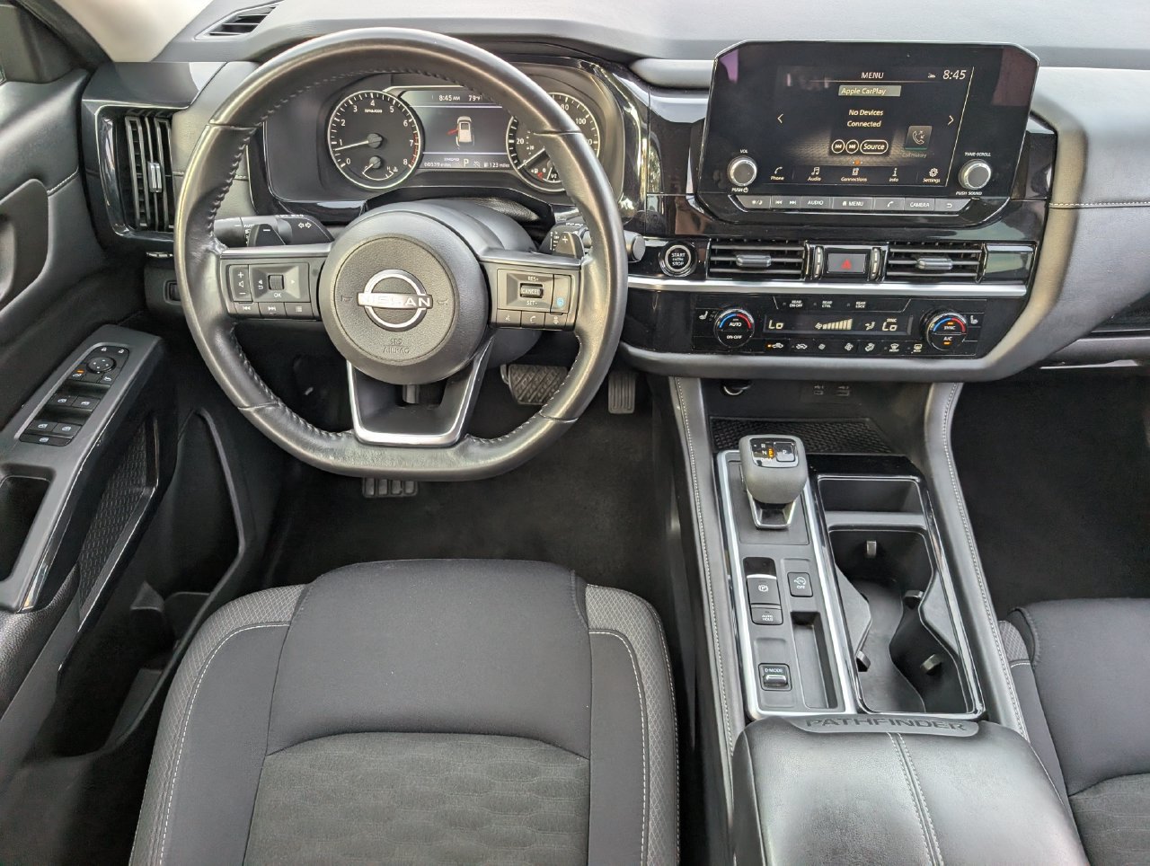 Used 2024 Nissan Pathfinder SV FWD image 10