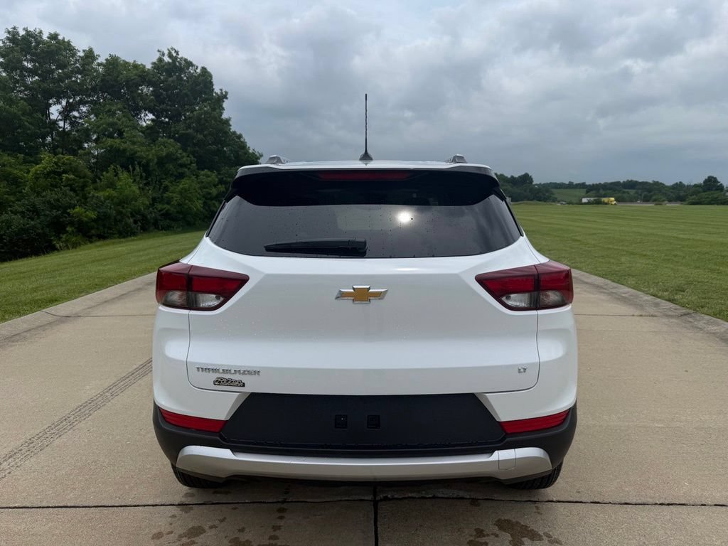 New 2026 Chevrolet TrailBlazer LT FWD image 4