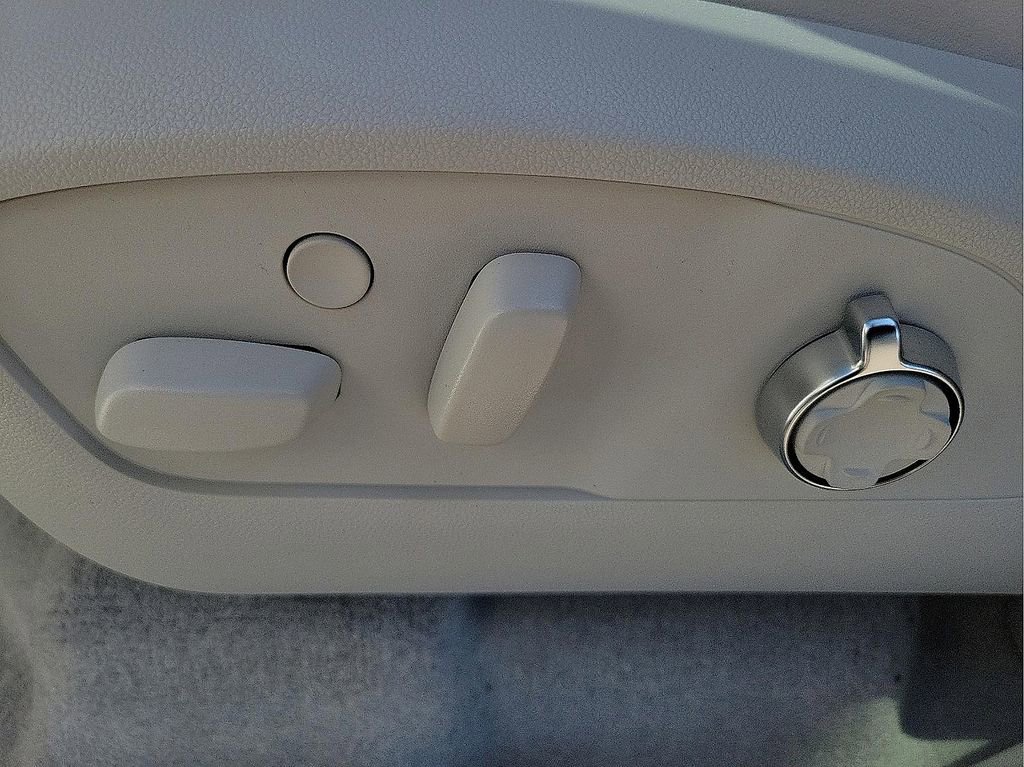 New 2026 Buick Enclave Avenir w/ Super Cruise Package FWD image 15