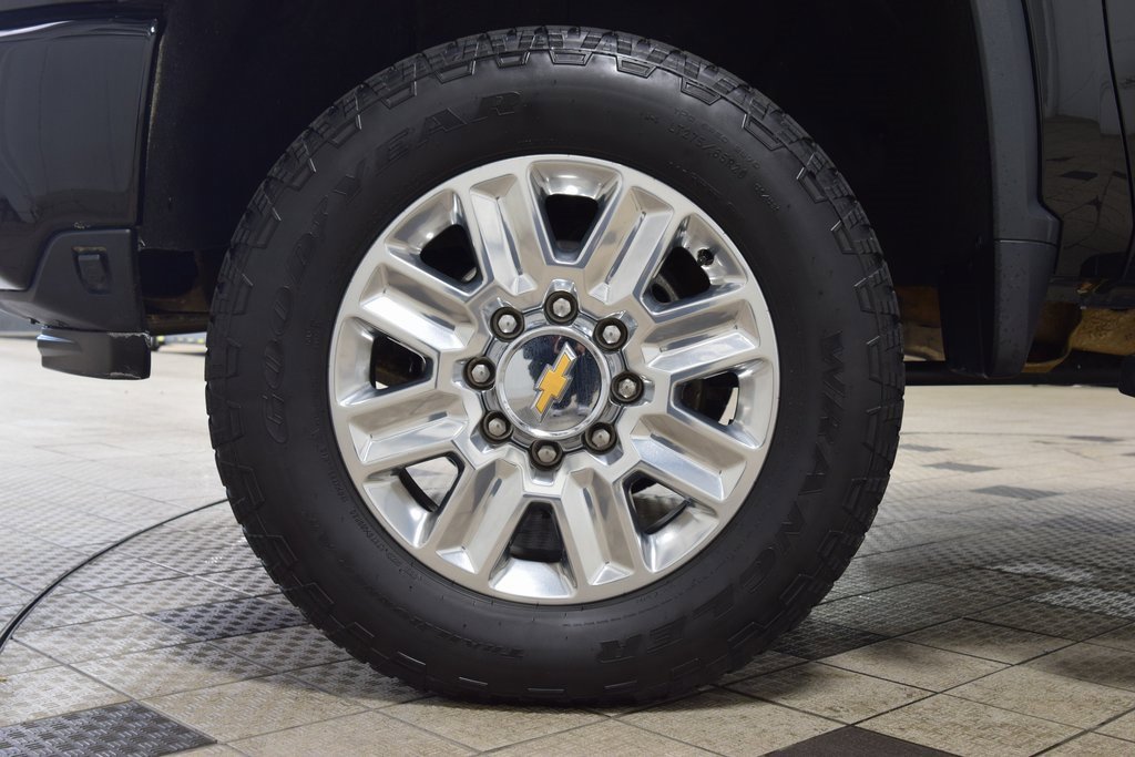 Used 2024 Chevrolet Silverado 2500 High Country image 29