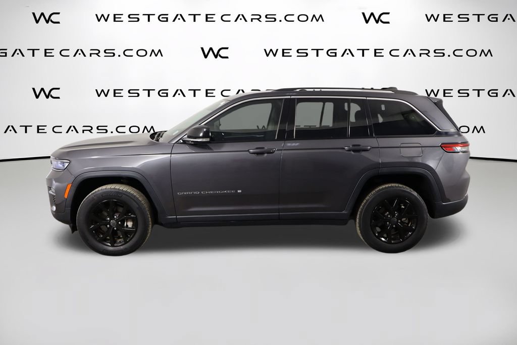 Used 2023 Jeep Grand Cherokee Limited RWD image 5