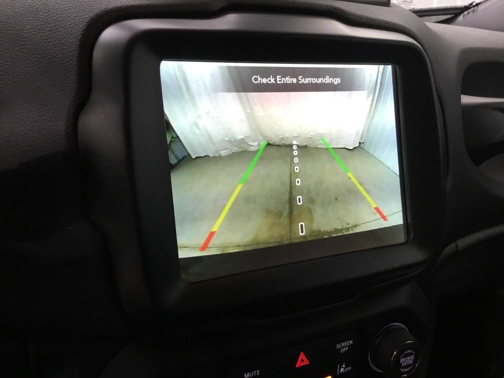 Used 2023 Jeep Renegade Latitude AWD/4WD image 27