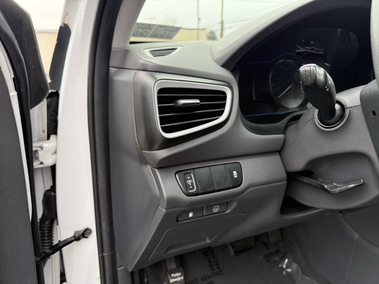 Used 2019 Hyundai Ioniq Blue image 11