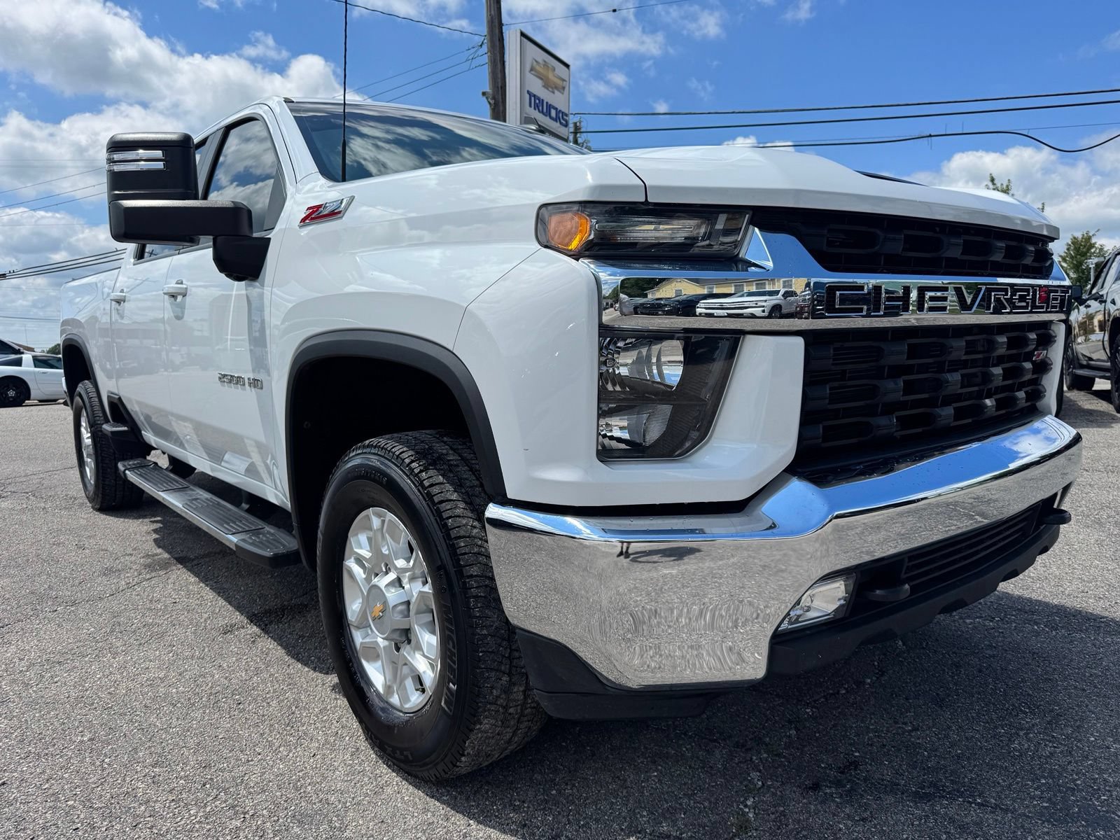 Used 2023 Chevrolet Silverado 2500 LT w/ Convenience Package AWD/4WD image 9
