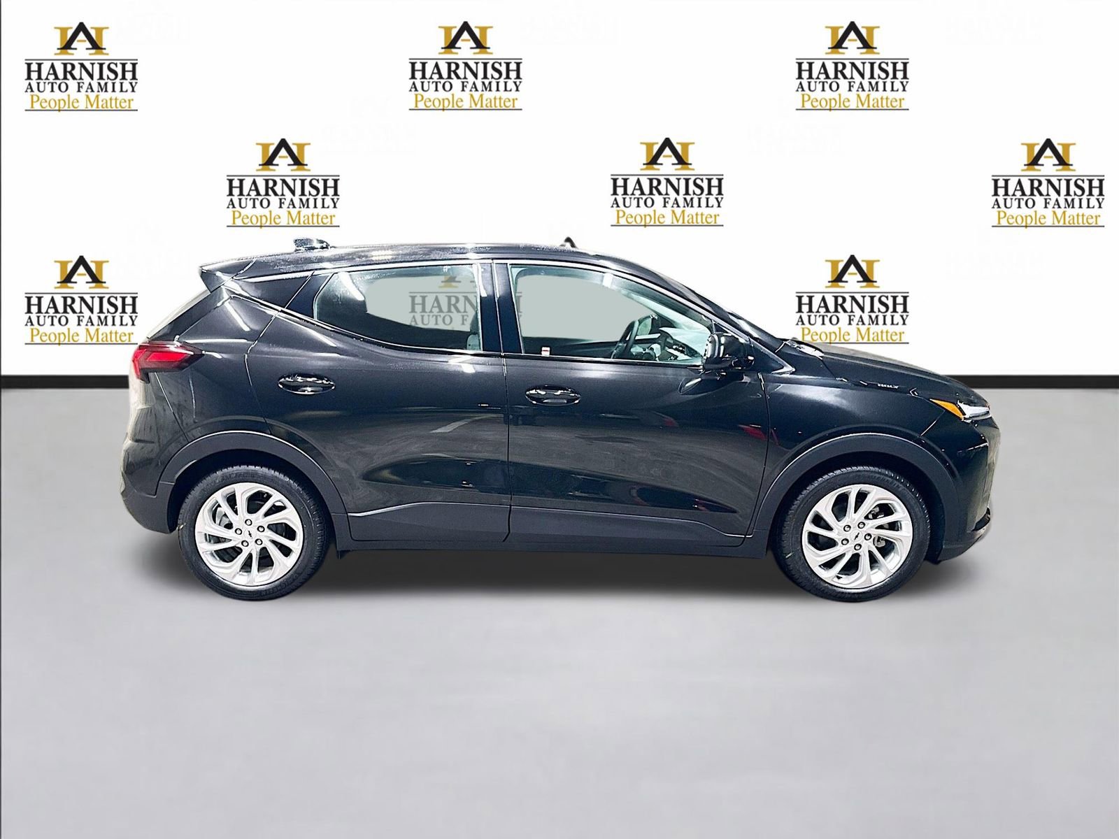 New 2027 Chevrolet Bolt LT w/ Comfort Package FWD image 5