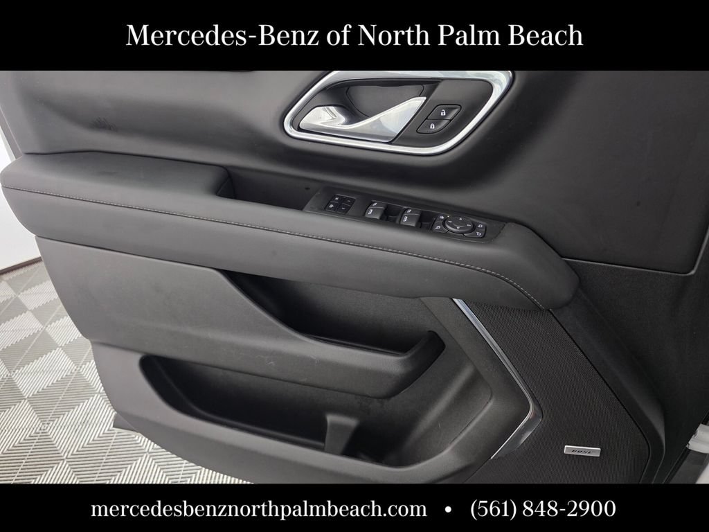 Used 2023 Chevrolet Tahoe Z71 w/ Z71 Off-Road Package AWD/4WD image 27