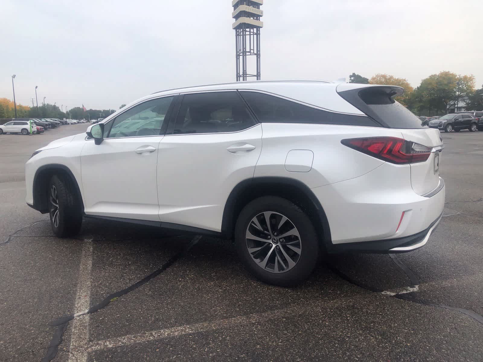 Used 2022 Lexus RX 350L Premium w/ Premium Package AWD/4WD image 4
