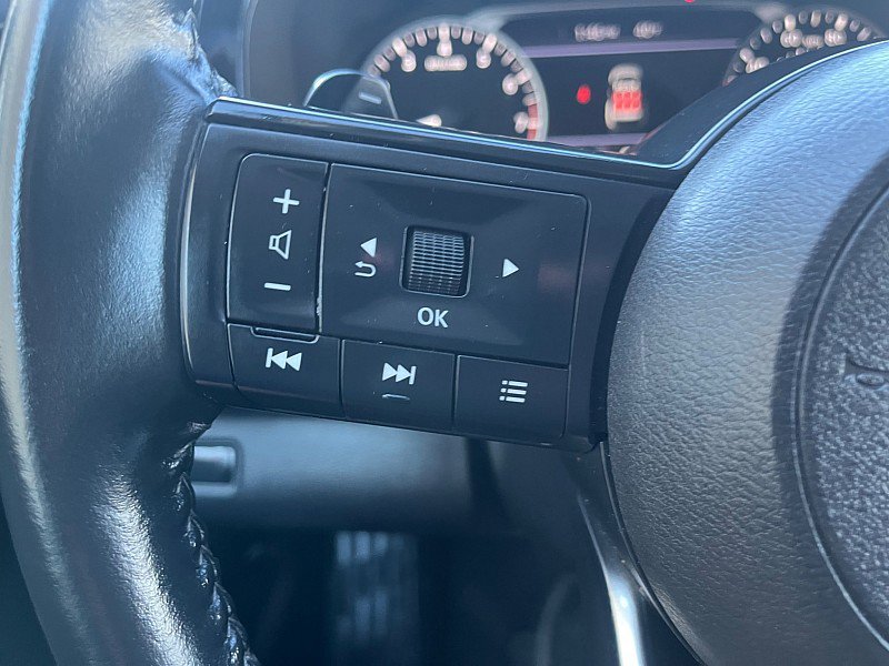 Used 2024 Nissan Pathfinder SV image 32