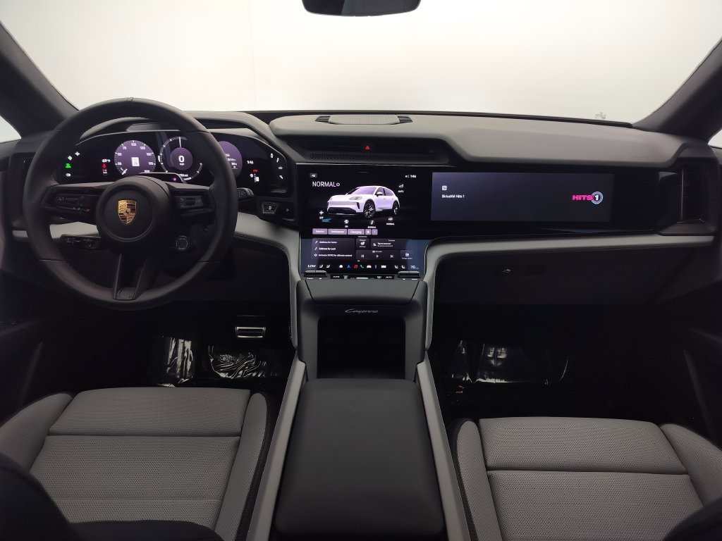 New 2026 Porsche Cayenne Electric AWD/4WD image 7