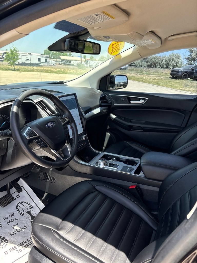 Used 2021 Ford Edge SEL w/ Class II Trailer Tow Package AWD/4WD image 9