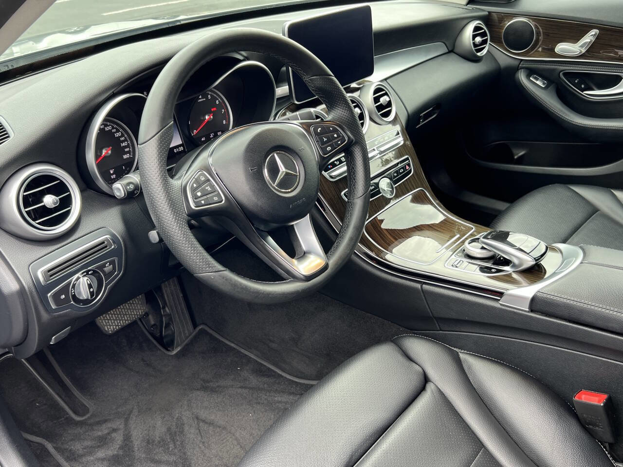 Used 2015 Mercedes-Benz C 300 Sedan image 20