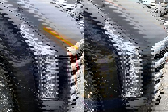 Used 2019 Cadillac Escalade ESV Luxury image 28