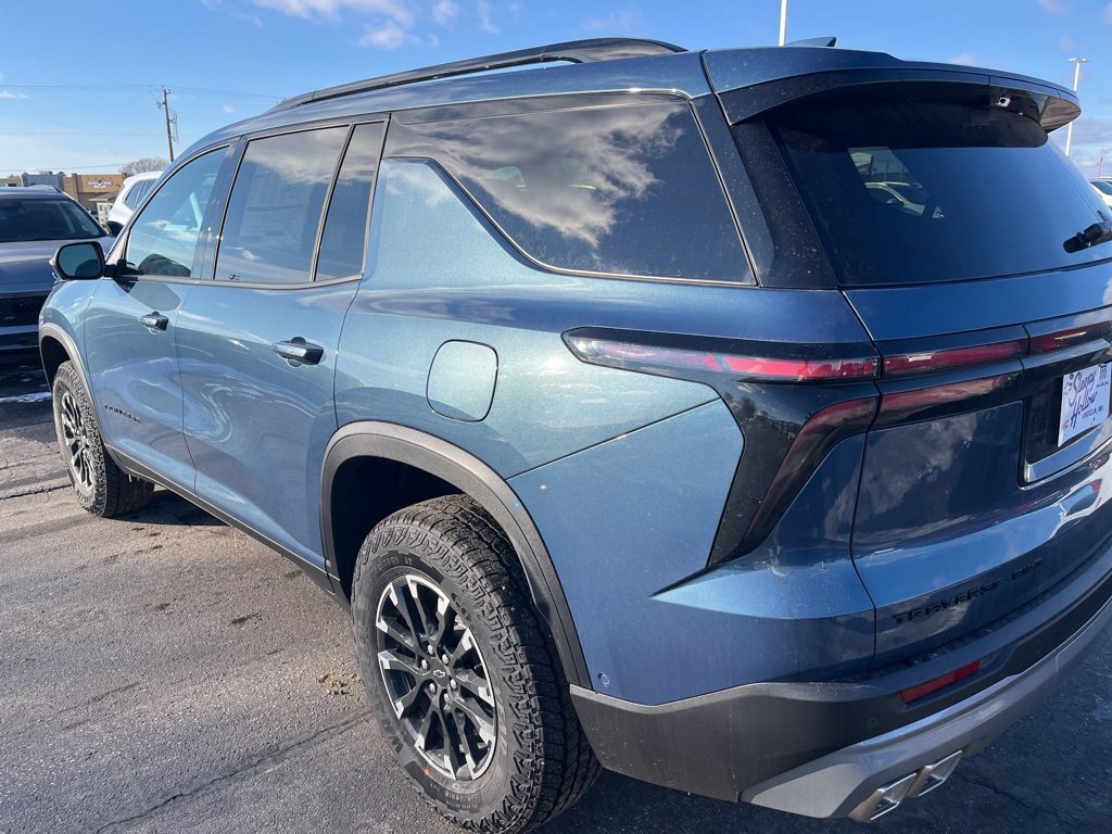 New 2026 Chevrolet Traverse Z71 w/ Enhanced Driving Package image 9
