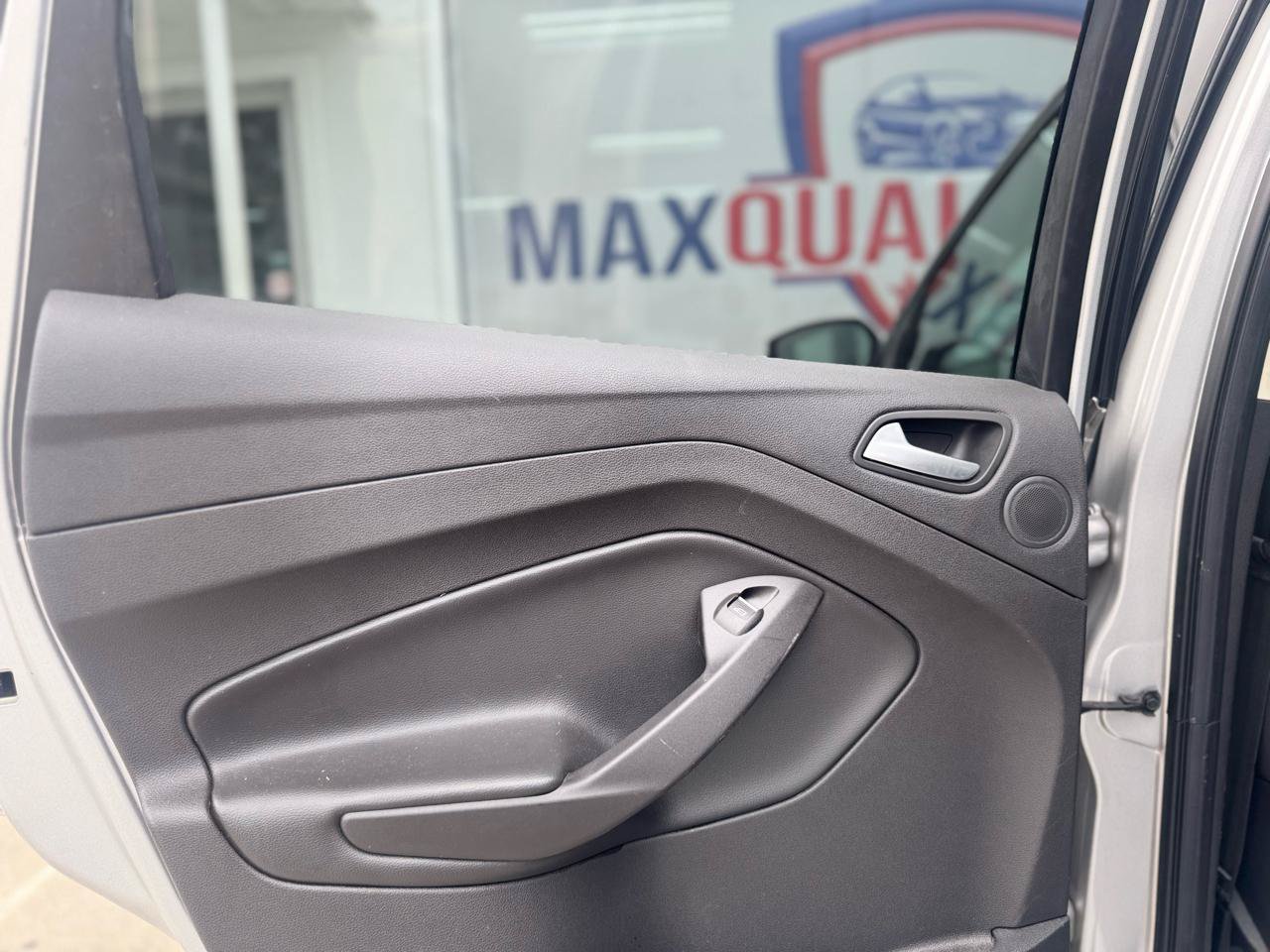 Used 2017 Ford Escape SE w/ Equipment Group 201A FWD image 52