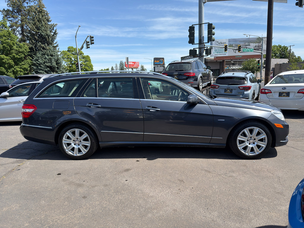 Used 2012 Mercedes-Benz E 350 4MATIC Wagon image 9