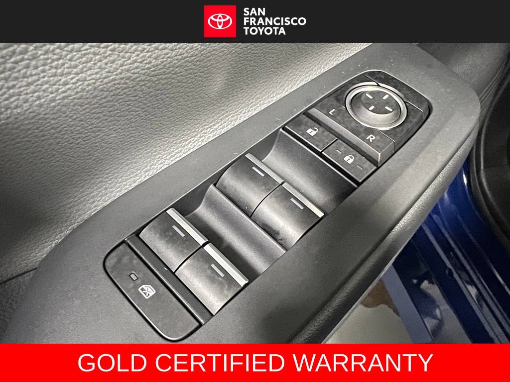 Certified 2023 Toyota Prius XLE FWD image 37