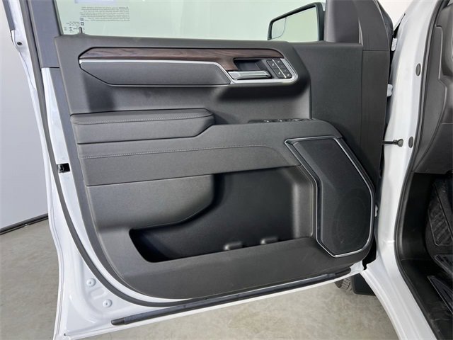 Certified 2025 GMC Sierra 1500 SLT image 22