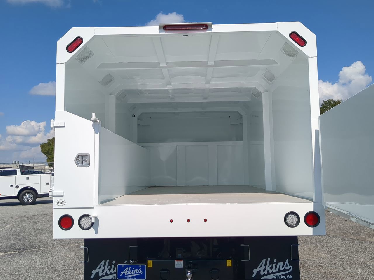 New 2026 Ford F750 2WD Regular Cab Super Duty image 11