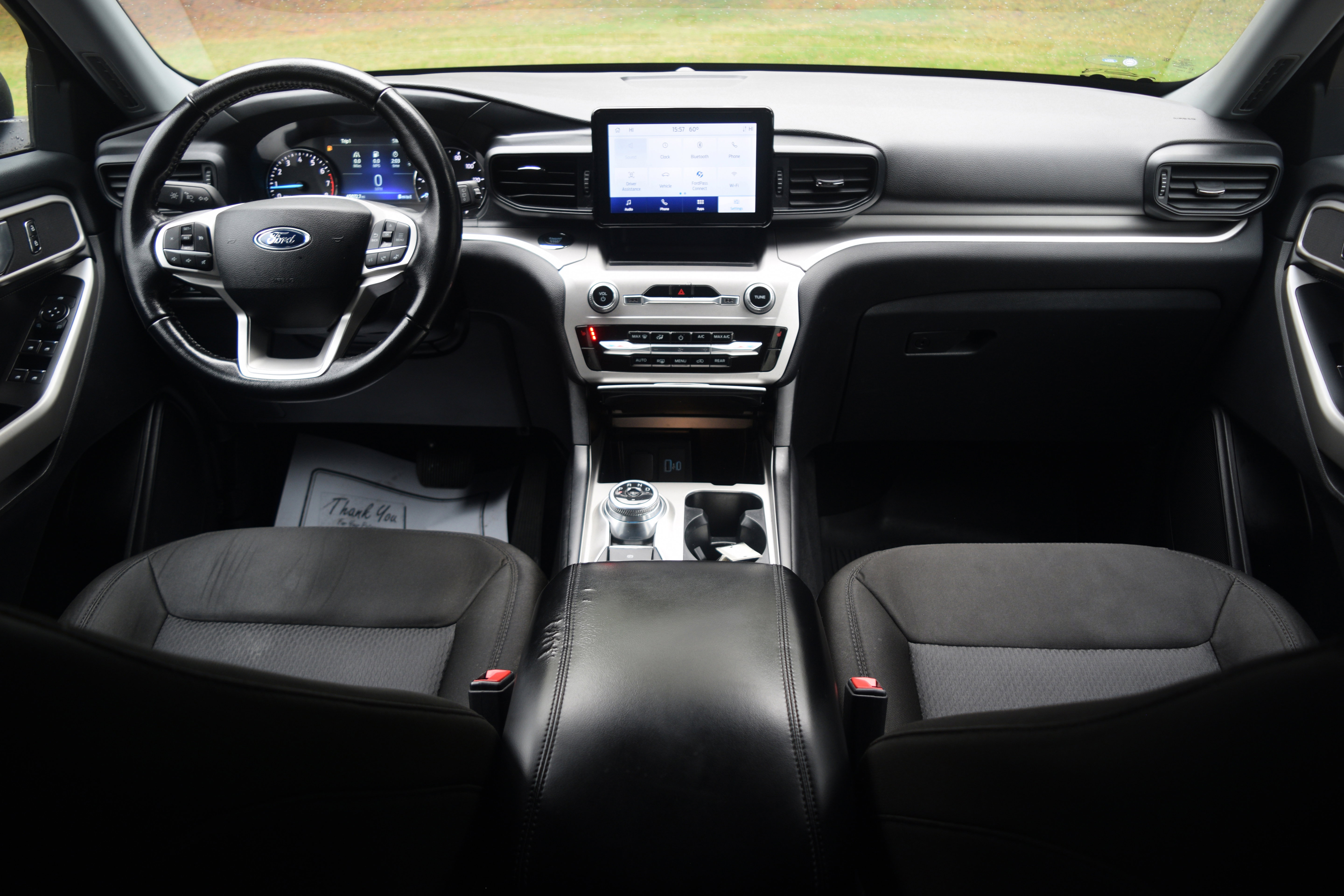 Used 2022 Ford Explorer XLT image 8