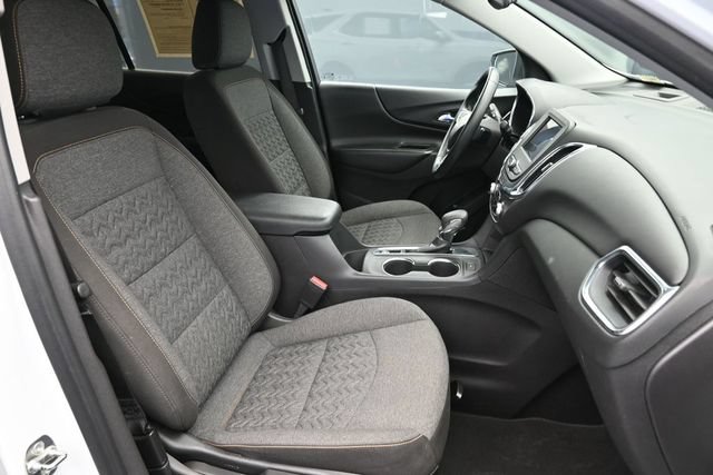 Used 2024 Chevrolet Equinox LT FWD image 30