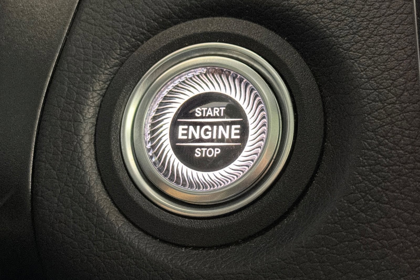 Used 2022 Mercedes-Benz GLC 300 w/ Premium Package Lite image 21