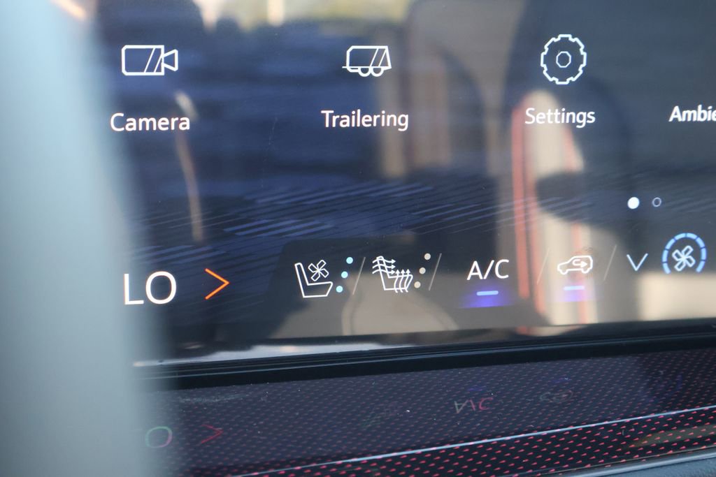 New 2026 Chevrolet Traverse RS w/ LPO, Floor Liner Package image 30