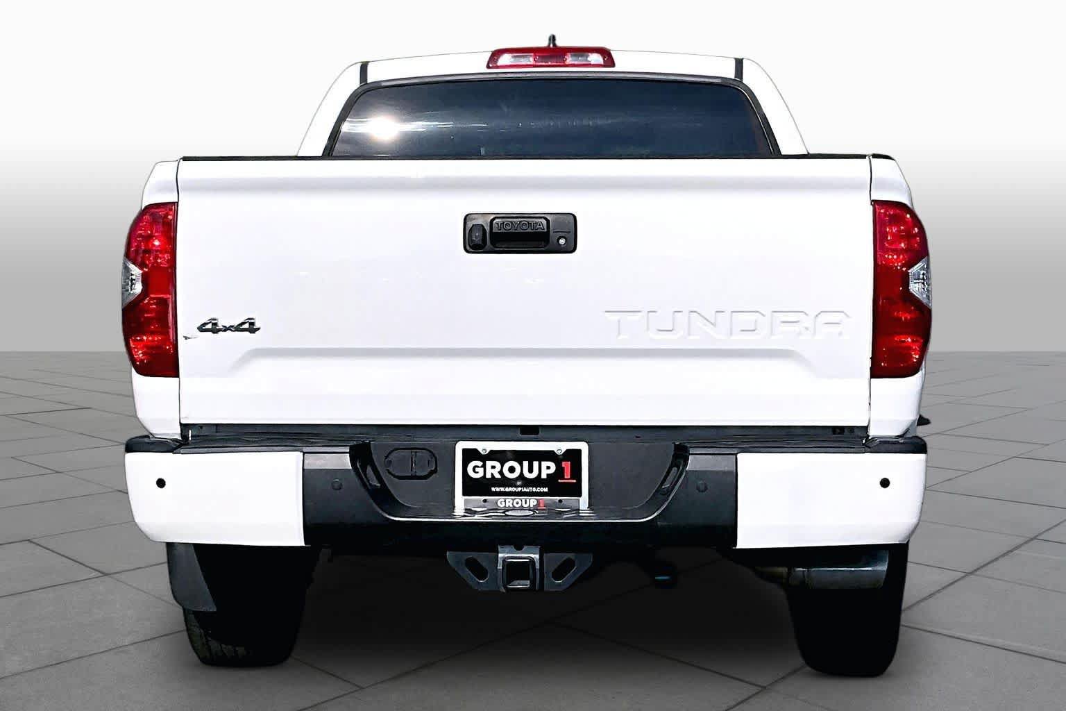 Used 2020 Toyota Tundra SR5 w/ SR5 Convenience Package AWD/4WD image 5