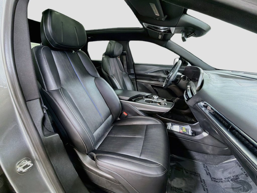 Certified 2024 Cadillac Lyriq Sport AWD/4WD image 31
