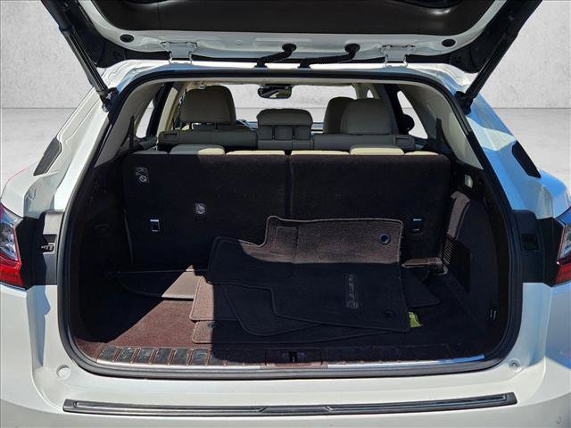 Used 2019 Lexus RX 350L Luxury w/ Accessory Package FWD image 6