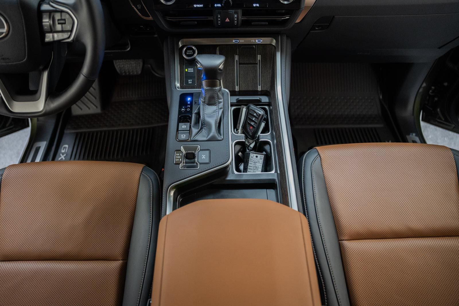 Used 2025 Lexus GX 550 w/ Cold Area Package AWD/4WD image 34