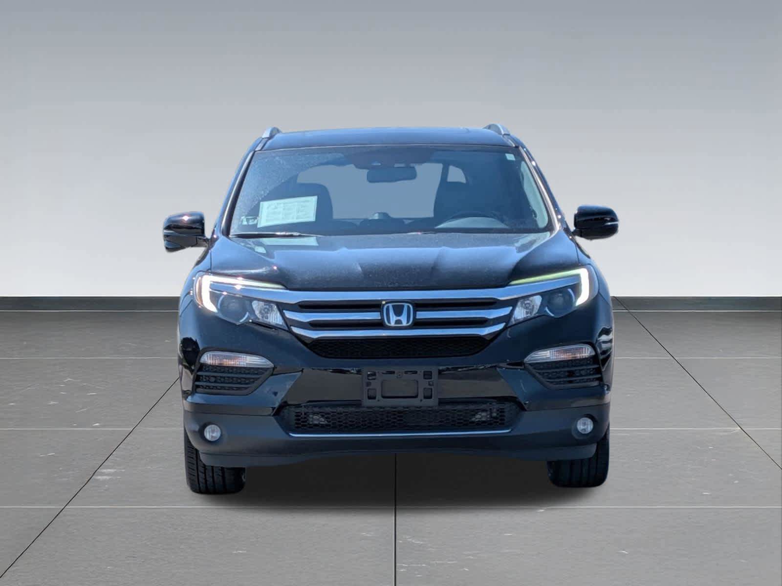 Certified 2017 Honda Pilot Touring image 8