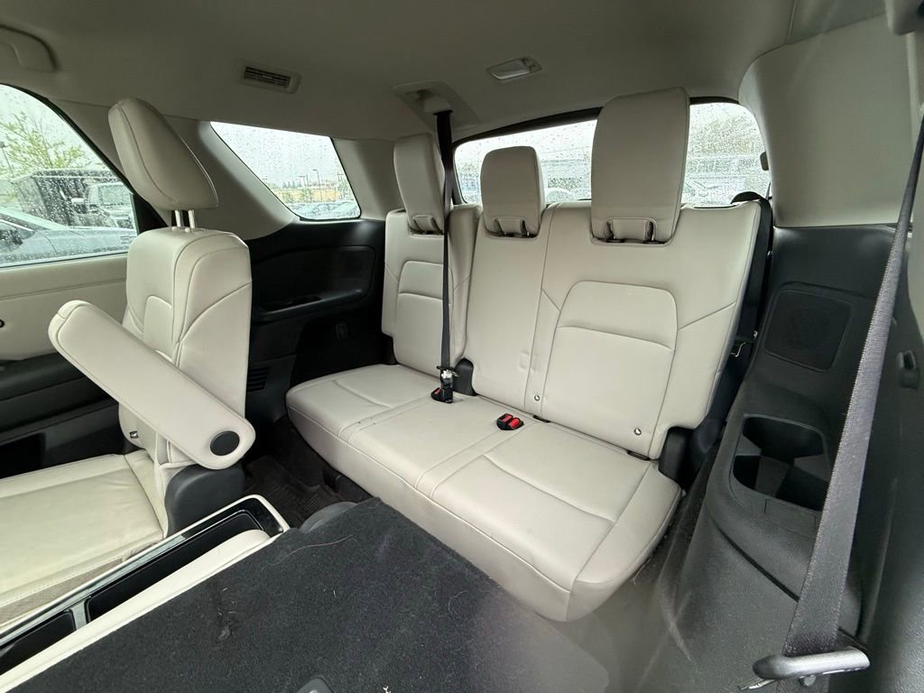 Used 2023 Nissan Pathfinder SL w/ SL Premium Package AWD/4WD image 8