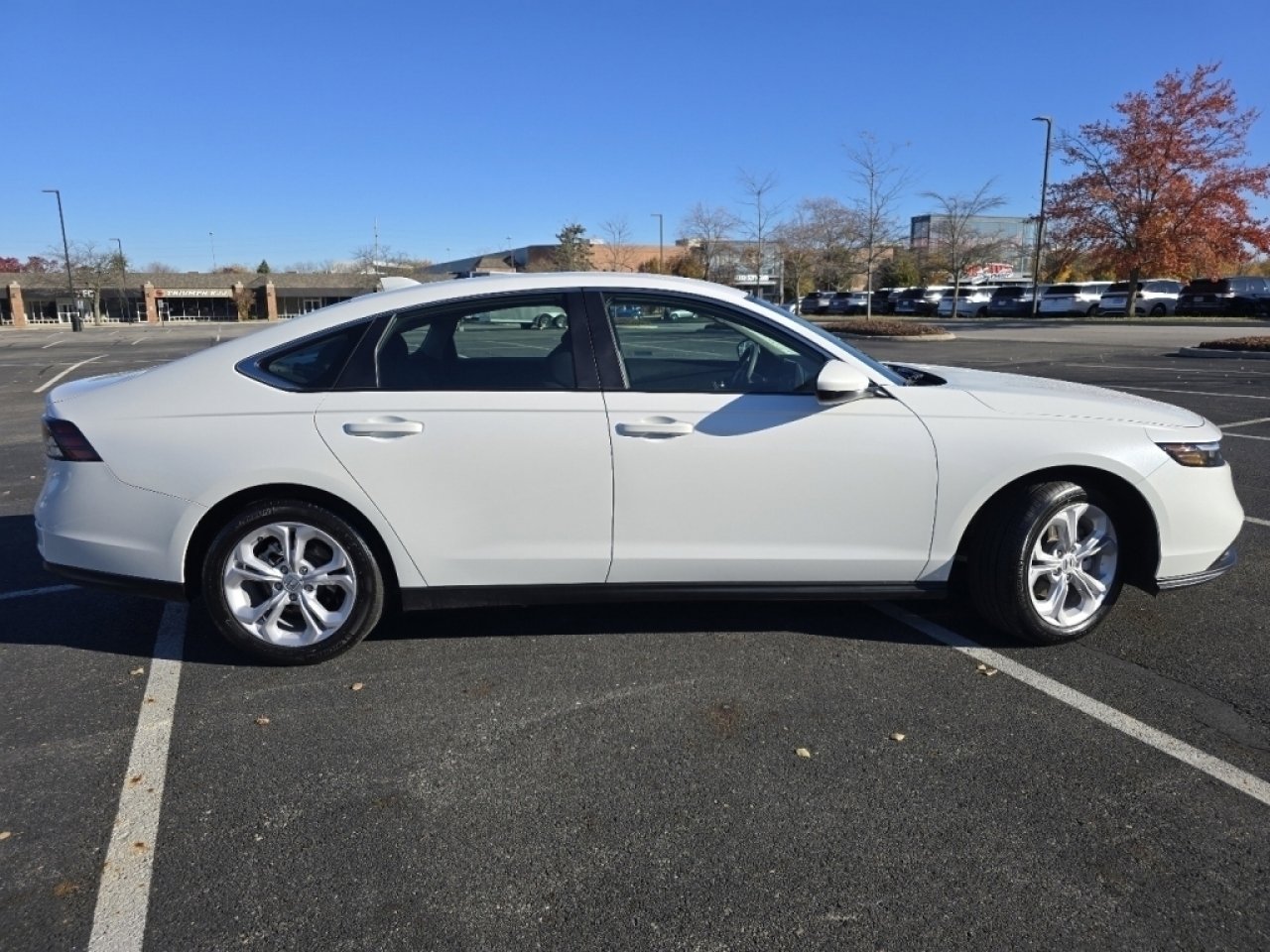 Certified 2025 Honda Accord LX image 18