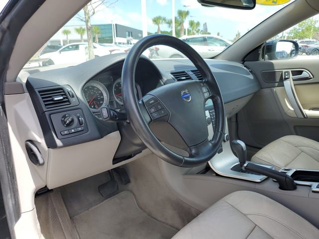 Used 2011 Volvo C70 T5 w/ Convenience Pkg image 9