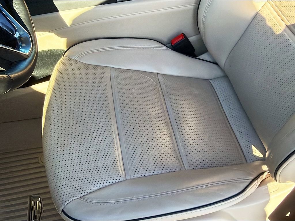 Used 2022 Cadillac Escalade ESV Premium Luxury image 20