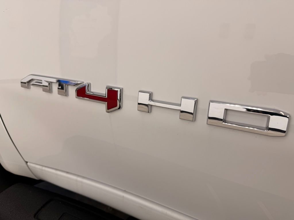 Used 2023 GMC Sierra 2500 AT4 w/ AT4 Premium Plus Package AWD/4WD image 20