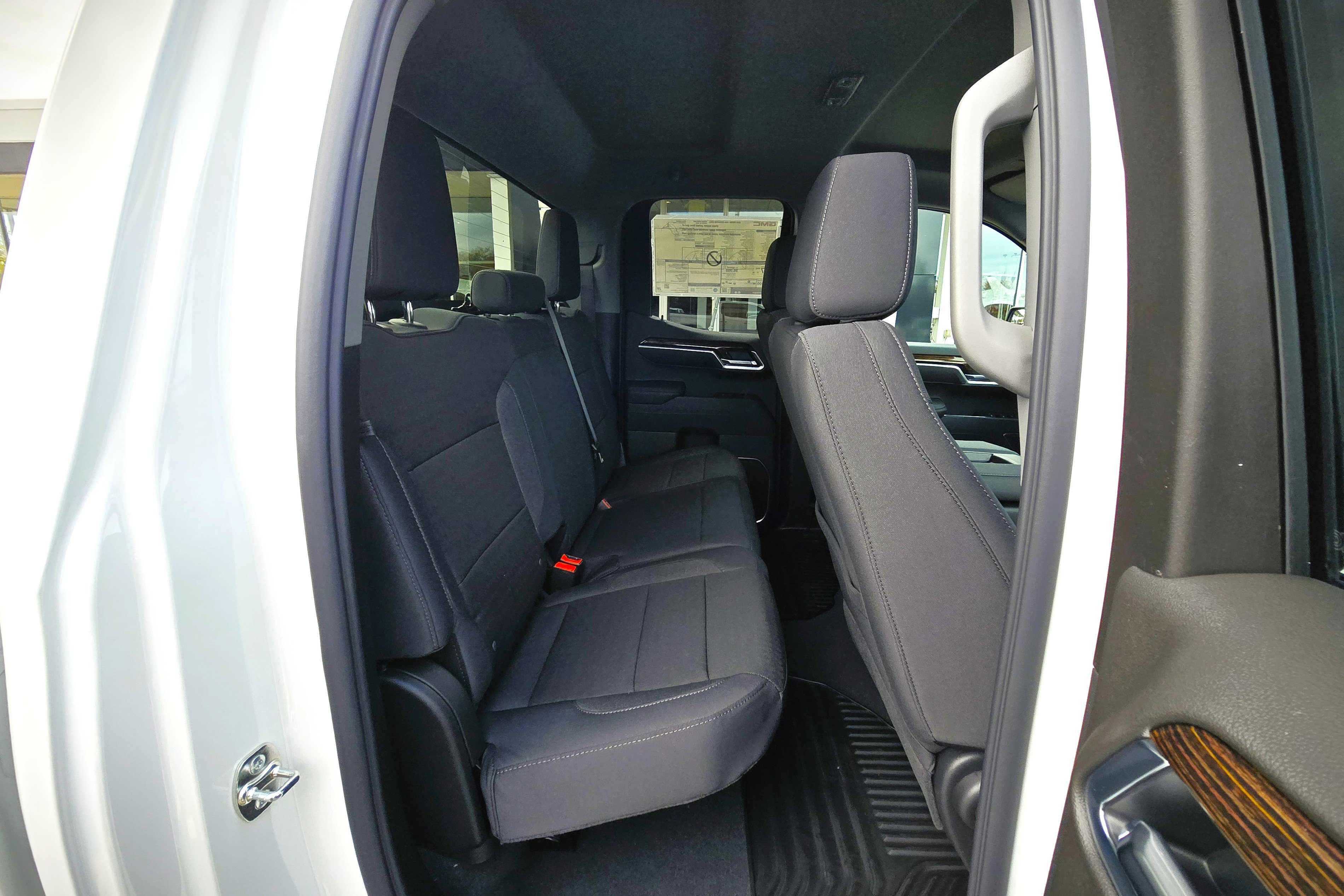 New 2026 GMC Sierra 1500 Elevation image 16