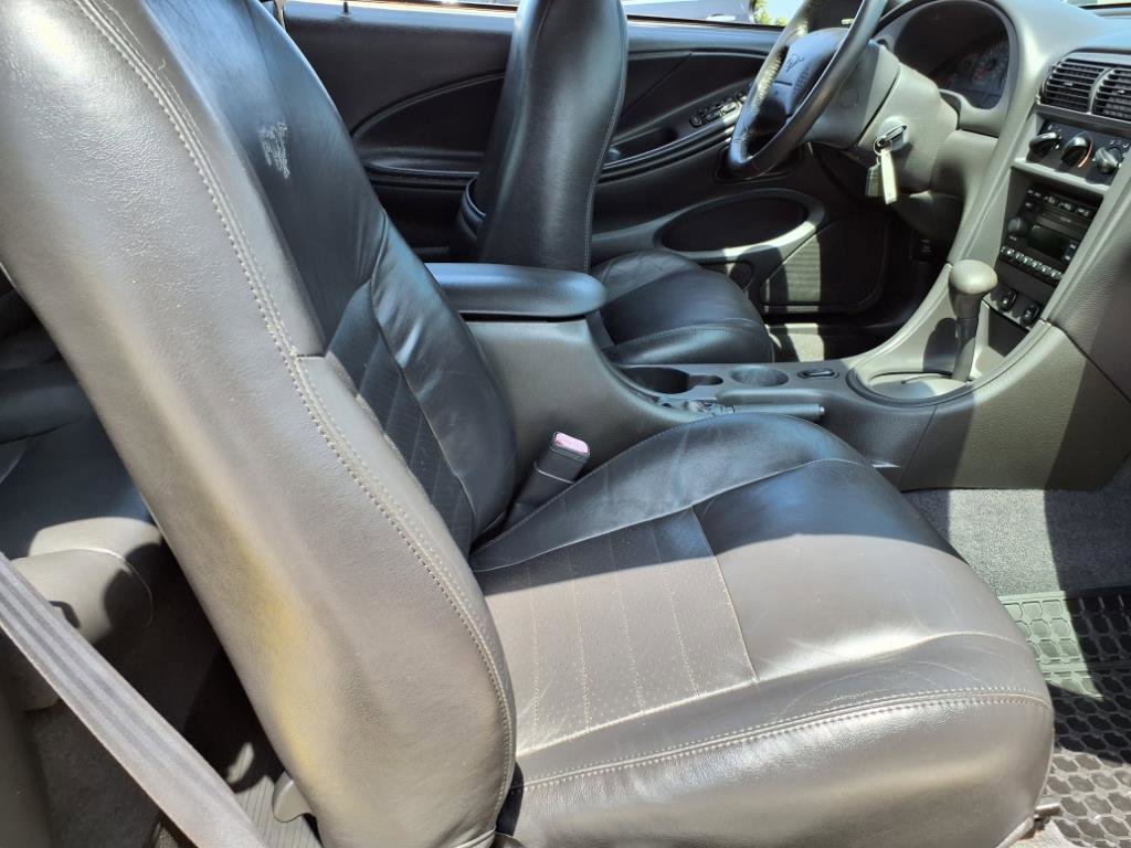 Used 2001 Ford Mustang GT image 13